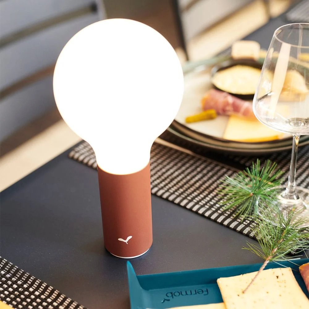 Fermob Aplô oppladbar lampe H.24cm – flere farger - Bilde 2