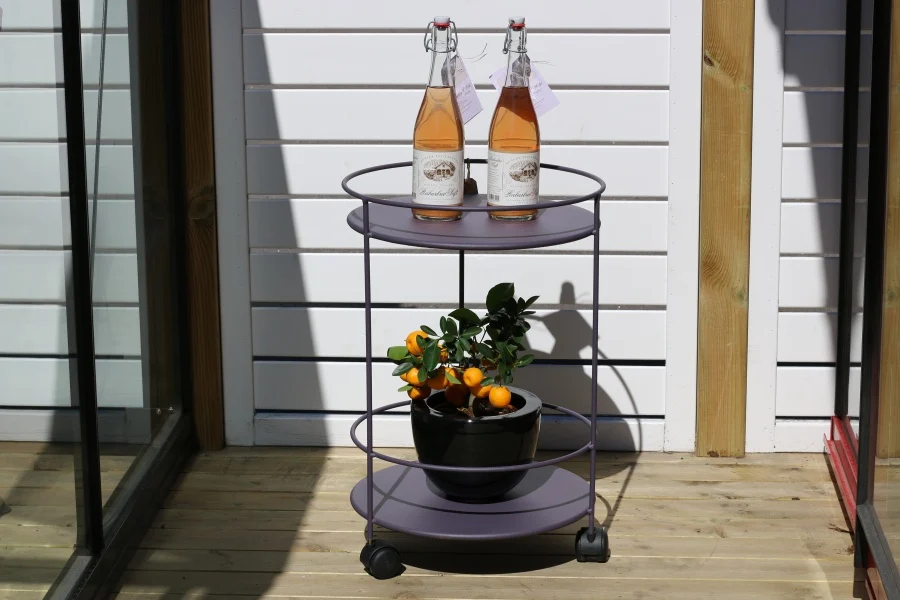 Fermob Guinguette, sidebord med hjul – flere farger - Bilde 2