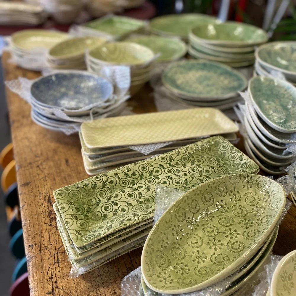 Wonki Ware oval skål, mørkegrønn